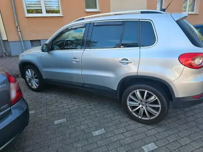 Używany VW Tiguan 140 KM (102 kW) 2007 Szary SUV