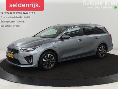 Grau Gebraucht 2021 Kia Ceed Kleinwagen | 17.400 €