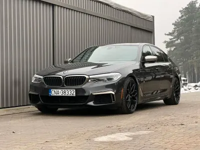 Gebraucht BMW M550 462 PS (339 kW) 2018 Grau Limousine