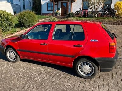 Second-hand VW Golf III 75 CP (55 kW) 1994 Roșu Berlinǎ