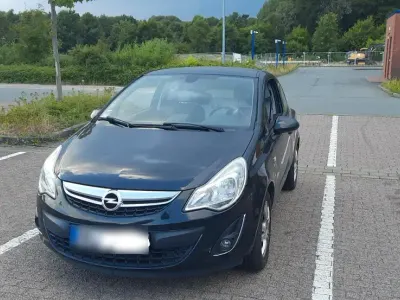 Gebraucht Opel Corsa Active 70 PS (51 kW) 2013 Schwarz Kleinwagen