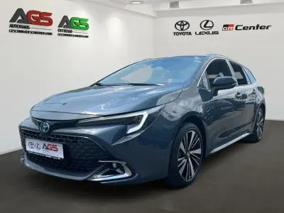 Neu Toyota Corolla 178 PS (130 kW) 2026 Grau Kombi