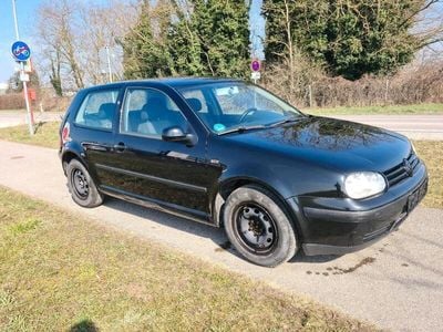 VW Golf IV
