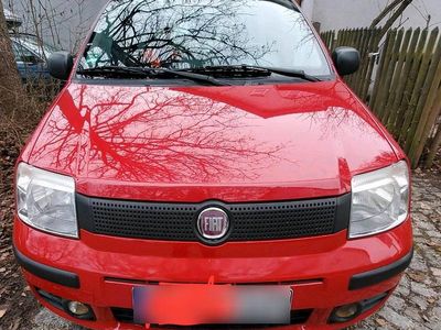 Second-hand Fiat Panda 69 CP (50 kW) 2011 Roșu Hatchback