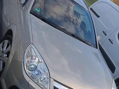 Usata Opel Vectra 150 CV (110 kW) 2006 Argento Station wagon