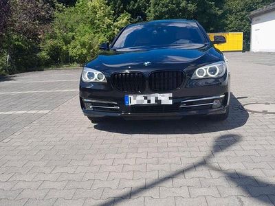 BMW 730