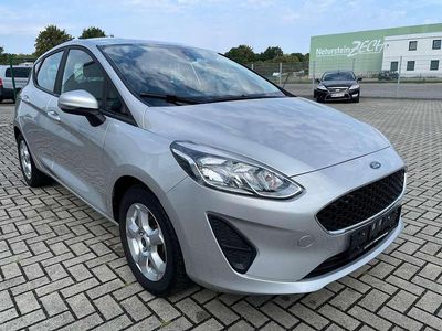 Gebraucht Ford Fiesta Trend 86 PS (63 kW) 2018 Polarsilber metallic Kleinwagen