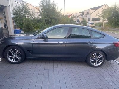 Gebraucht BMW 330 Gran Turismo Sport Line 252 PS (185 kW) 2019 Grau Limousine