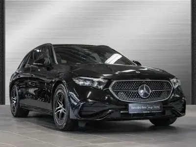 Gebraucht Mercedes E200 AMG 204 PS (150 kW) 2025 Schwarz Limousine