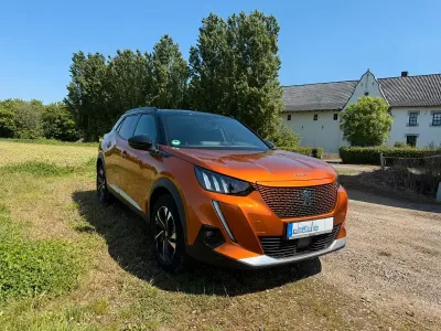 Gebraucht Peugeot 2008 GT-line 100 kW (136 PS) 2021 Orange SUV