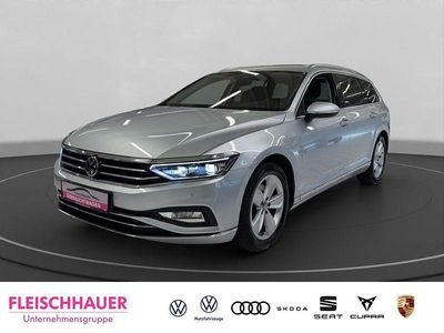 Silber Gebraucht 2022 VW Passat Elegance Kombi | 25.980 € (Etwas zu teuer)