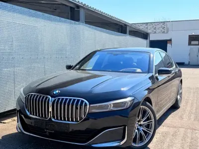 Gebraucht BMW 750 530 PS (389 kW) 2020 Schwarz Limousine