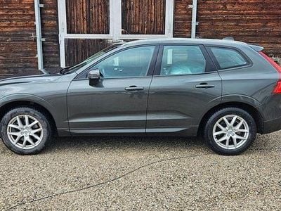 Gebraucht Volvo XC60 Momentum 190 PS (139 kW) 2018 Grau SUV