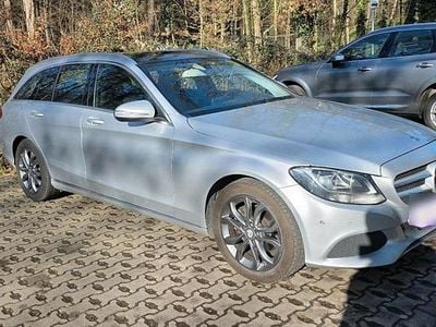 Silber Gebraucht 2015 Mercedes C200 Avantgarde Kombi | 12.500 €