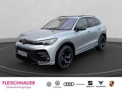 Silber Neu 2026 VW Tiguan R-line SUV | 63.490 €