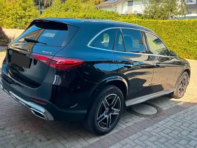 Gebraucht Mercedes GLC300e 313 PS (230 kW) 2023 Schwarz SUV