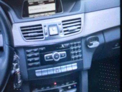 Mercedes E200