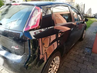 Occasion Fiat Punto Street 69 PK (50 kW) 2014 Blauw Hatchback