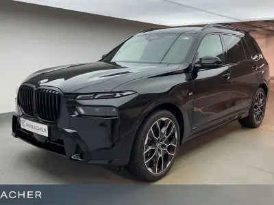 Neu BMW X7 M Sport 352 PS (258 kW) 2026 Schwarz SUV