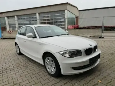 Gebraucht BMW 116 122 PS (89 kW) 2010 Weiß Kleinwagen
