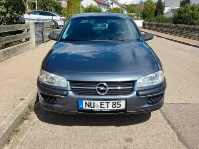 Gebraucht Opel Omega 136 PS (100 kW) 1997 Grau Limousine