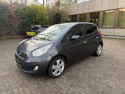 Grau Gebraucht 2012 Kia Venga Vision Kleinwagen | 3.799 €