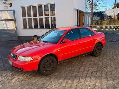 Gebraucht Audi A4 110 PS (80 kW) 1999 Rot Limousine