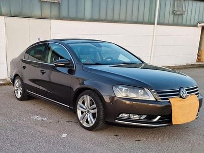Gebraucht VW Passat Highline 211 PS (155 kW) 2012 Braun Limousine