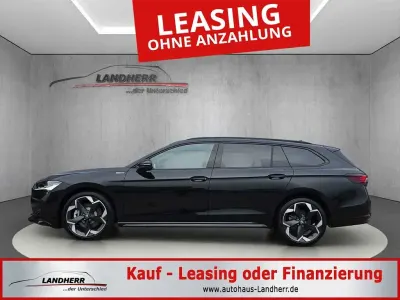 Neu Skoda Superb SportLine 193 PS (141 kW) 2025 Graphite grau Kombi