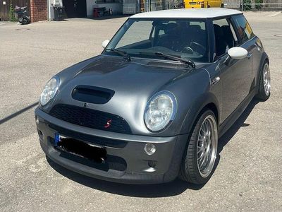 Grau Gebraucht 2003 Mini Cooper S Kleinwagen | 3.700 €