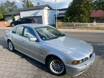 Gebraucht BMW 525 192 PS (141 kW) 2001 Silber Limousine