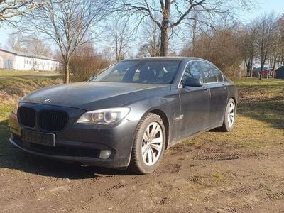 BMW 750