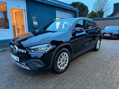 gebraucht Mercedes GLA200 d Style 4Matic LED Leder