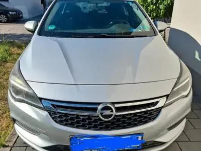 Gebraucht Opel Astra Edition 110 PS (80 kW) 2016 Silber Kombi