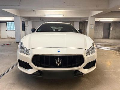 Gebraucht Maserati Quattroporte 530 PS (389 kW) 2017 Weiß Limousine