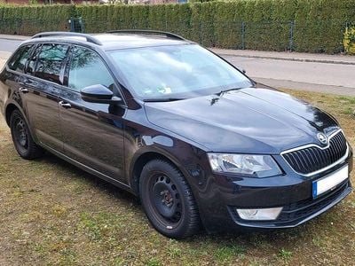 Usata Skoda Octavia 150 CV (110 kW) 2016 Nero Utilitaria