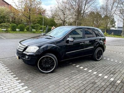 Brugt Mercedes ML320 224 HK (164 kW) 2006 Sort SUV