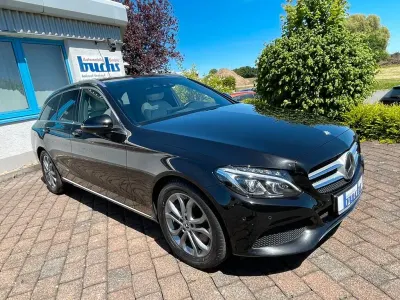 Używany Mercedes C300e