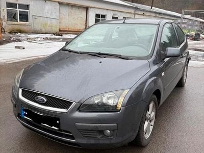 Brugt Ford Focus 2005 Grå Sedan