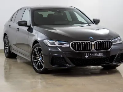 Gebraucht BMW 530 M Sport 292 PS (214 kW) 2022 Grau Limousine