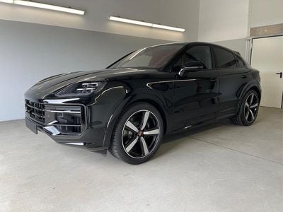 Usata Porsche Cayenne GTS 500 CV (367 kW) 2024 Nero SUV