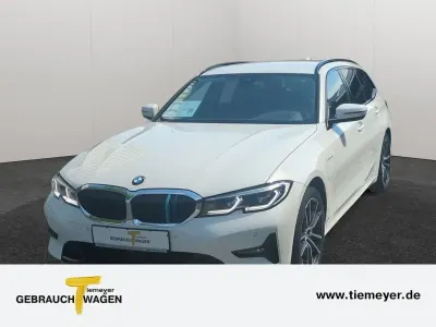 Gebraucht BMW 330e Sport Line 252 PS (185 kW) 2021 Alpinweiss iii Kombi