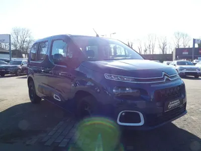 Gebraucht Citroën Berlingo Feel 102 PS (75 kW) 2021 Blau Van / Kleinbus
