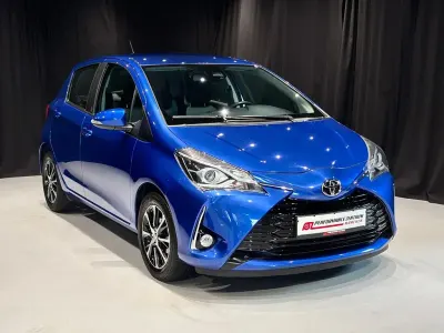 Gebraucht Toyota Yaris Team 111 PS (81 kW) 2018 Blau Limousine
