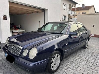 Mercedes E230