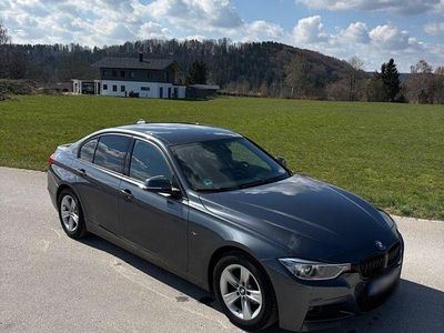 Second-hand BMW 320 Sport Line 184 CP (135 kW) 2012 Gri Berlinǎ