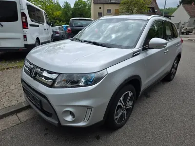 Używany Suzuki Vitara Comfort+ 120 KM (88 kW) 2017 Szary SUV