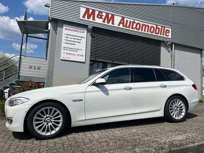 Gebraucht BMW 525 Sport Line 204 PS (150 kW) 2011 Weiß Kombi