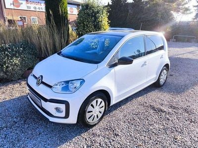 Weiß Gebraucht 2016 VW up! move up! Kleinwagen | 10.380 € (Teuer)