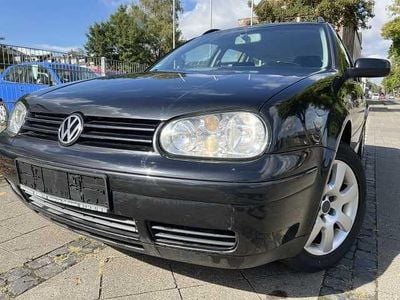 Schwarz Gebraucht 2003 VW Golf IV Pacific Kombi | 2.150 € (Etwas zu teuer)